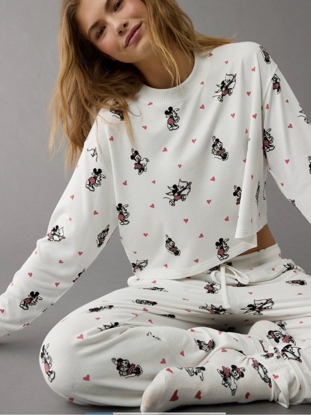 American Eagle Minnie Mouse PJ set